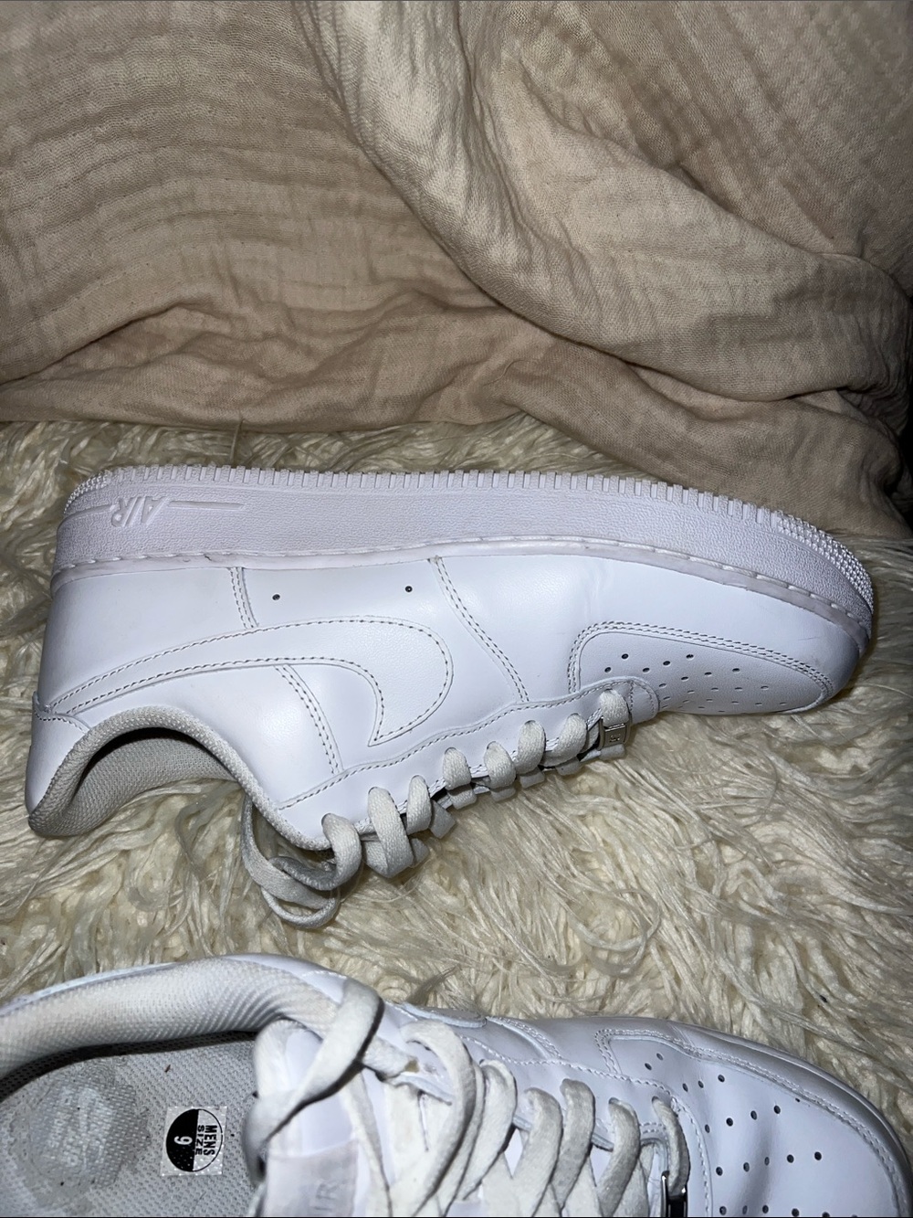 Nike Air Force 1 - Picture 6 of 13